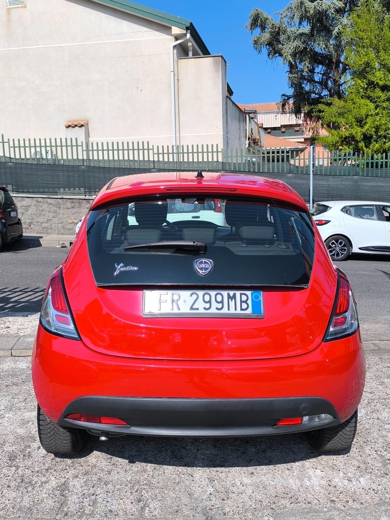 Lancia Ypsilon 1.2 69 CV 5 porte GPL Ecochic Gold