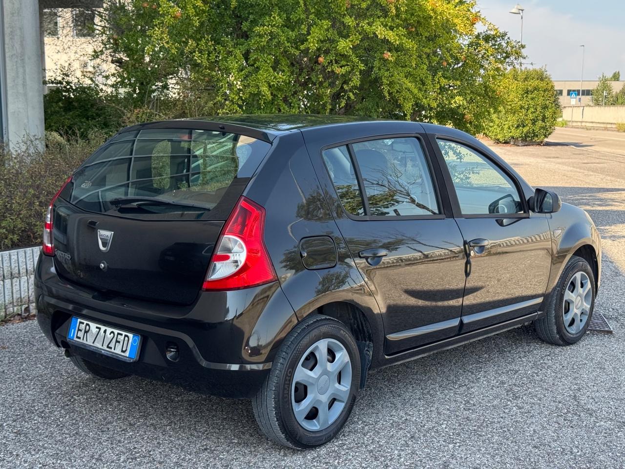 Dacia Sandero 1.2 GPL 75CV