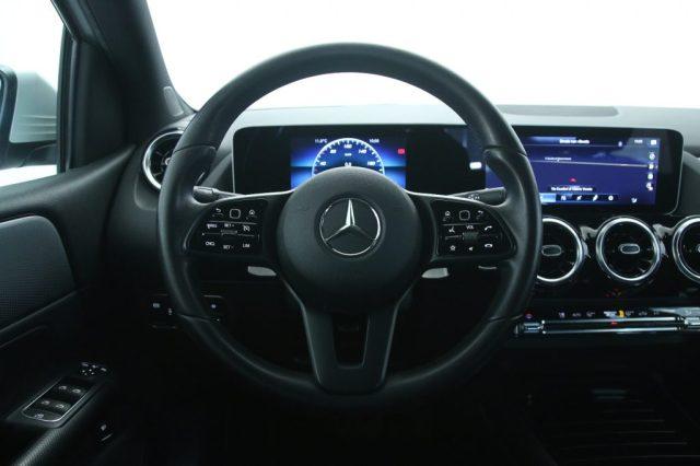 MERCEDES-BENZ B 180 d Automatic Business Extra/VIRTUAL COCKPIT