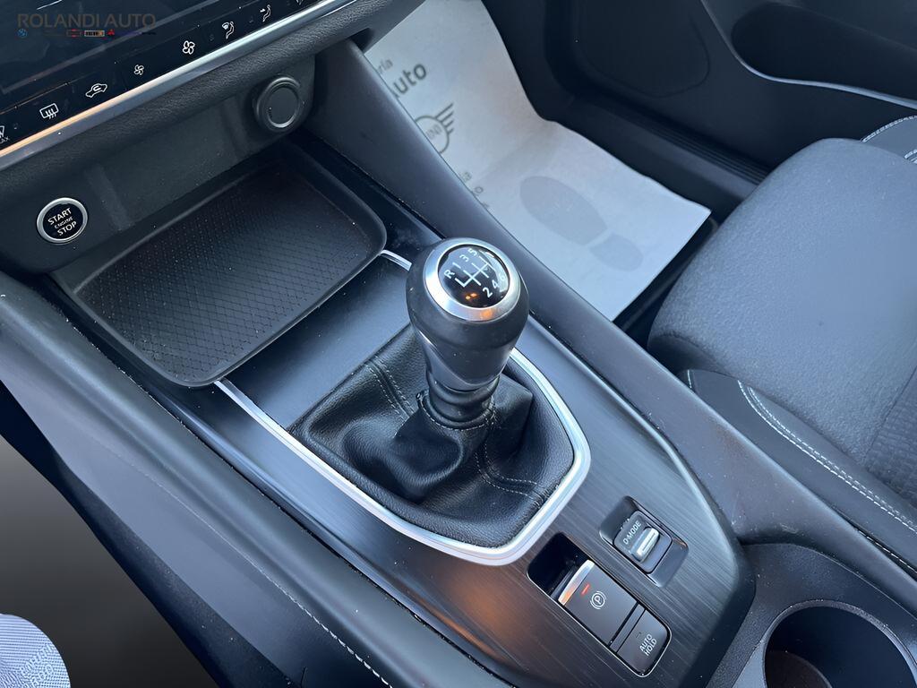 Nissan Qashqai 1.3 MILD HYBRID N-Connecta 2WD
