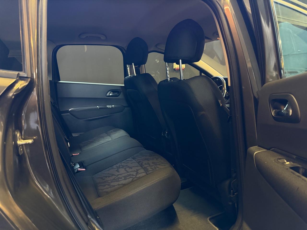 Peugeot 3008 1.6 HDi 110CV - CAMBIO AUTOMATICO