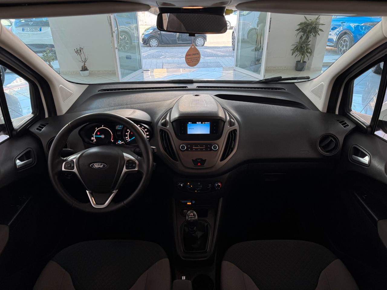 Ford Tourneo Courier 1.5 TDCI 75 CV