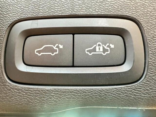 Volvo XC 60 XC60 B4 (d) automatico Core