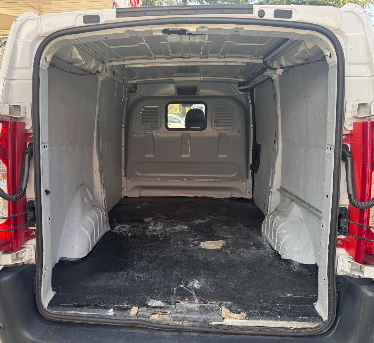 Peugeot Expert 2.0 HDi 125CV FAP PL-TA 12Q