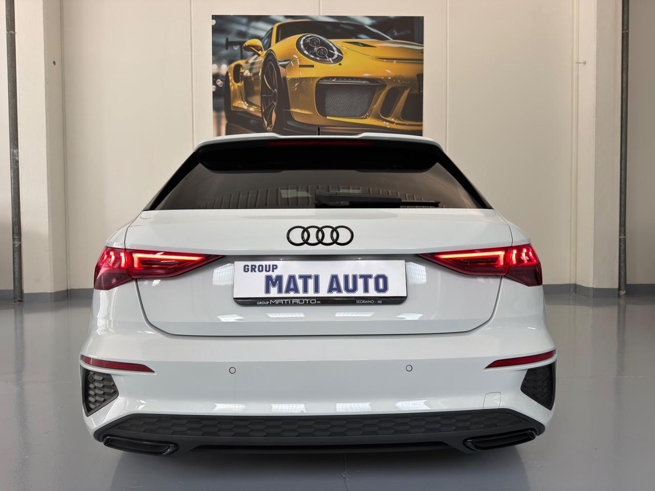 Audi A3 SPB 35 TFSI S tronic line edition Identity Black
