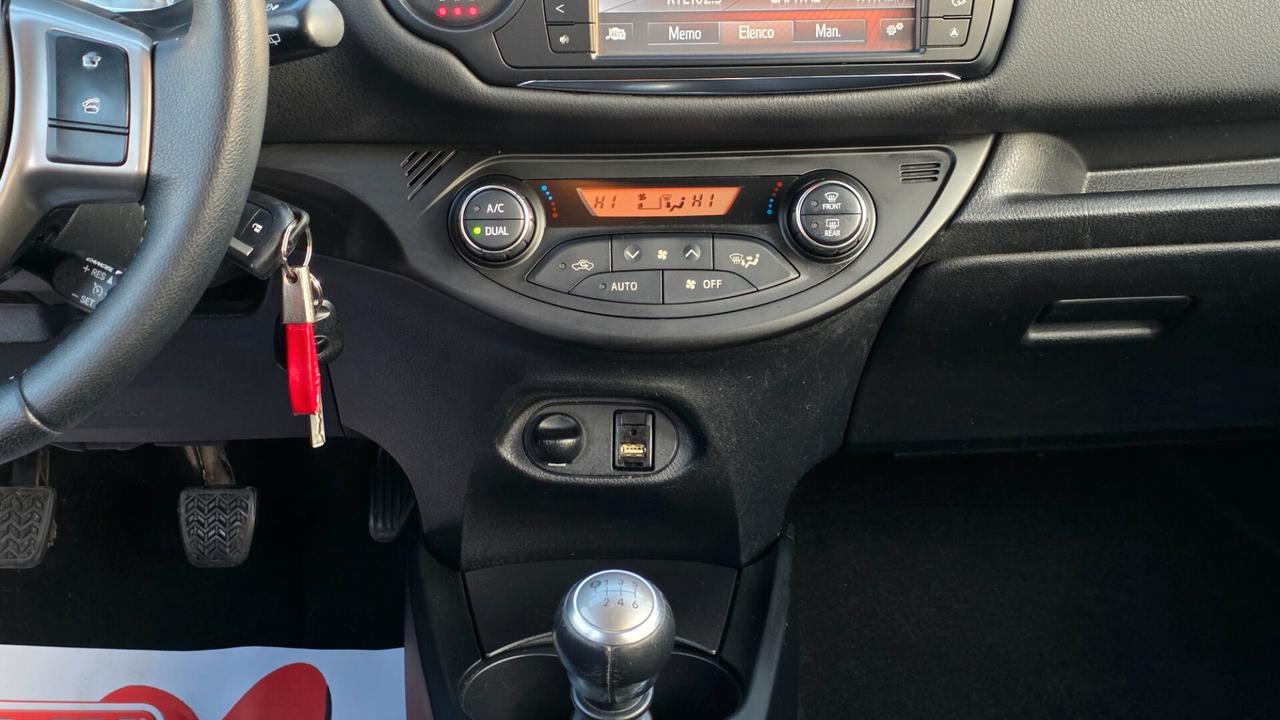 Toyota Yaris D-4D LOUNGE