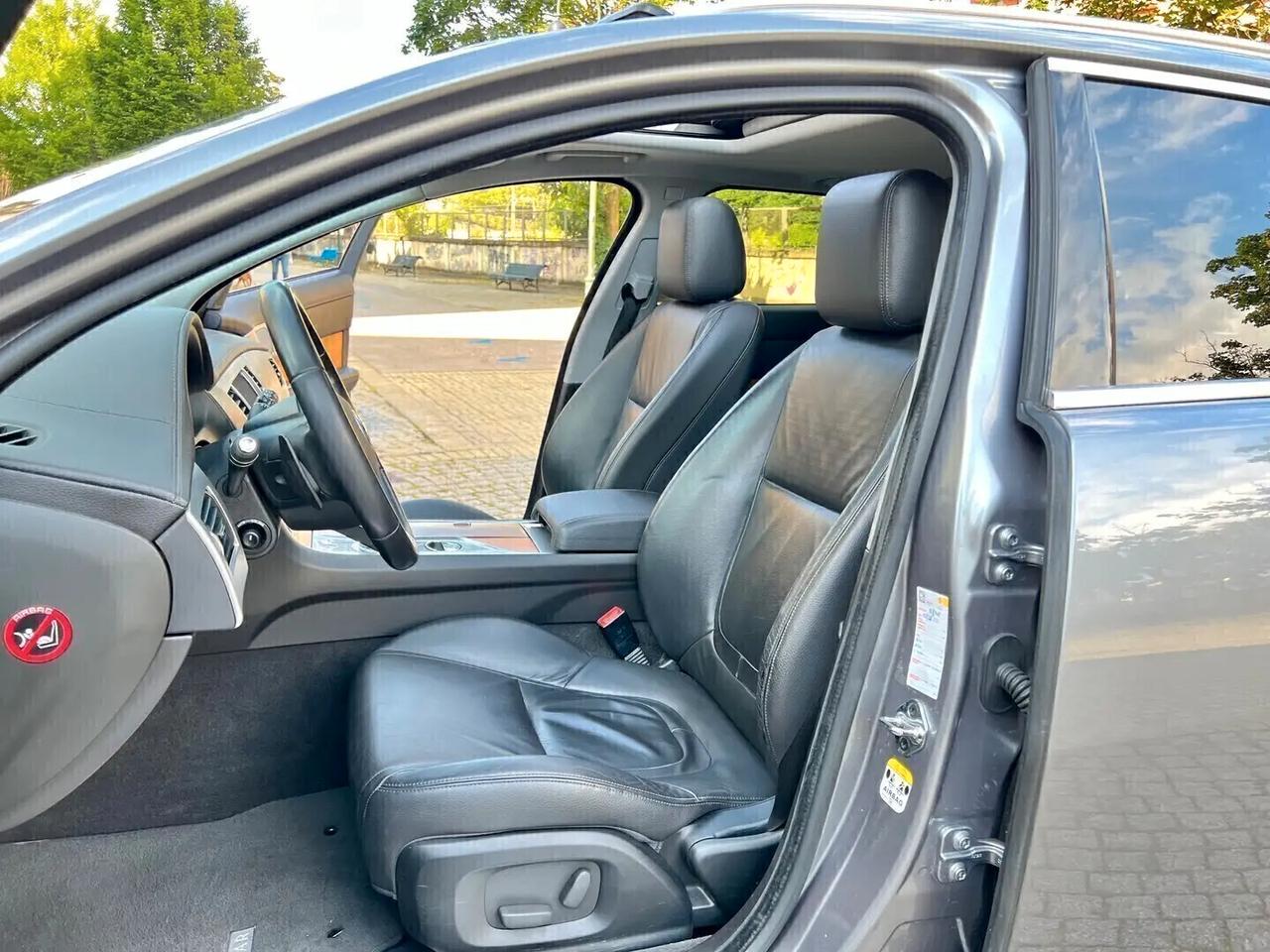 Jaguar XF Sportbrake 3.0 D V6 Premium Luxury