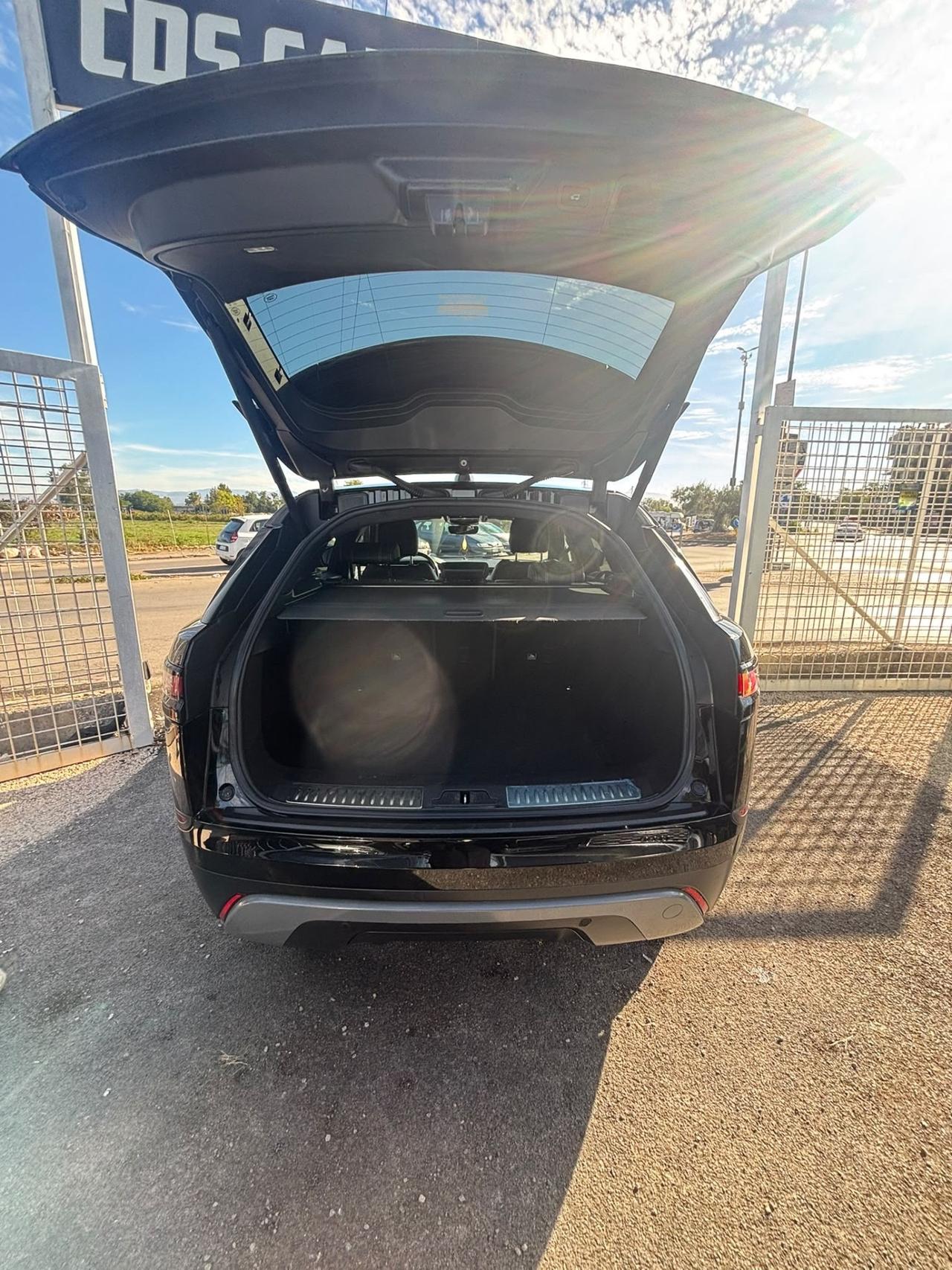 Land Rover Range Velar 2.0D I4 180 CV R-Dynamic