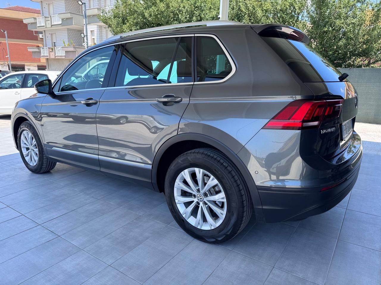 Volkswagen Tiguan 2.0 TDI SCR Business BlueMotion Technology