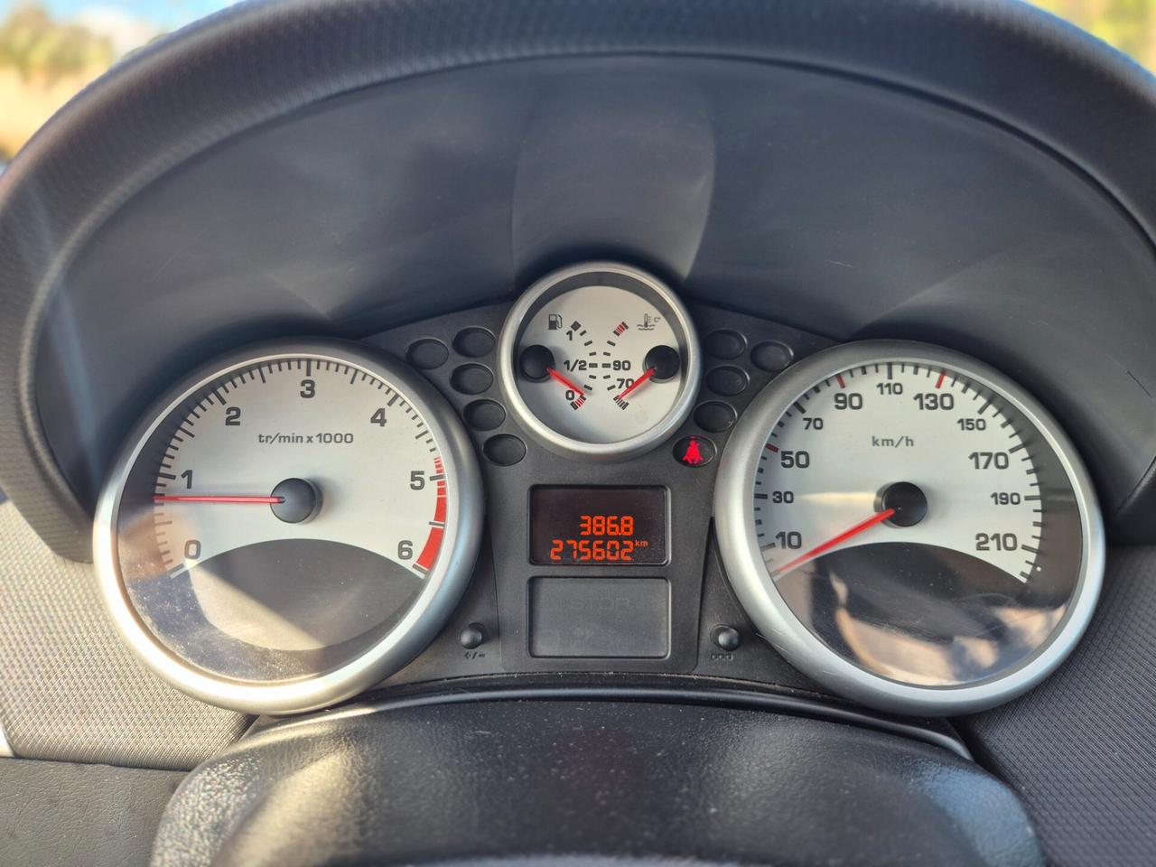 Peugeot 207 1.4 HDi 70CV FAP 5p. XS