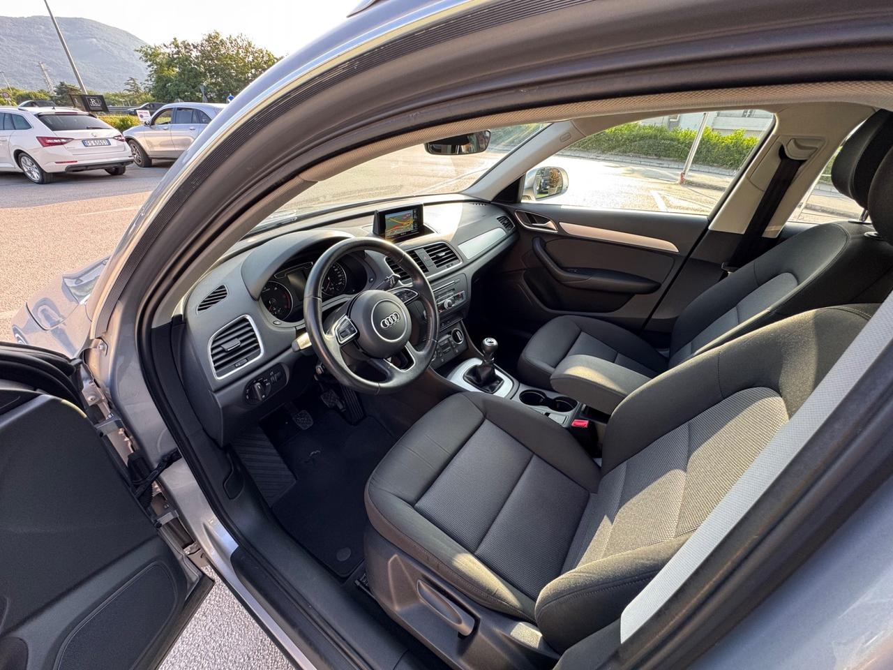 Audi Q3 2.0 TDI 120 CV Sport