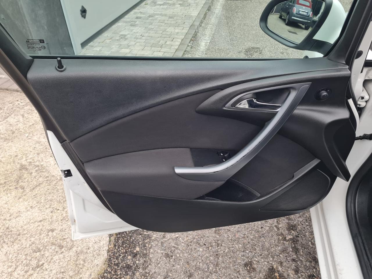 Opel Astra 1.7 CDTI 110CV Sports Tourer Cosmo