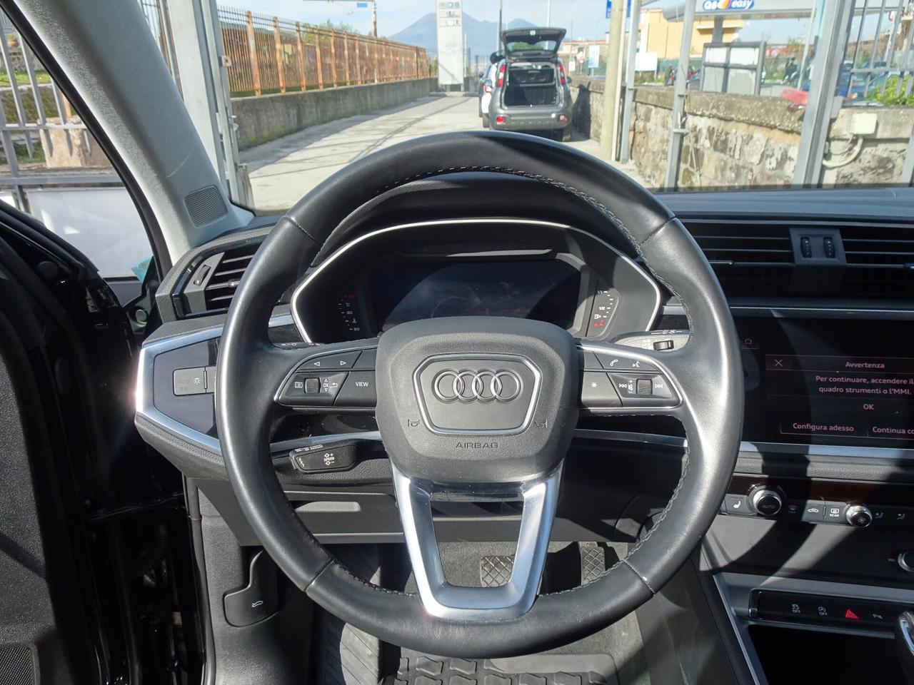 Audi Q3 35 TDI S tronic Business Advanced