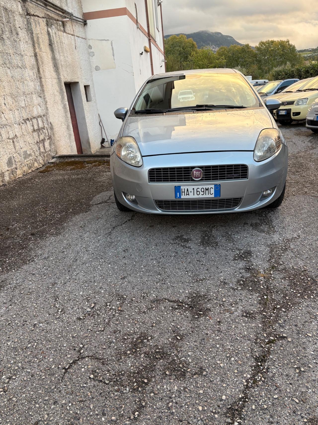 Fiat Grande Punto 1.3 MJT 75 CV 5 porte Dynamic