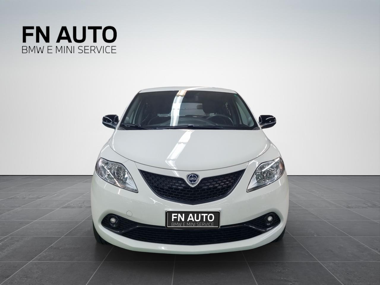 Lancia Ypsilon 1.0 FireFly 5 porte S&S Hybrid Ecochic Gold