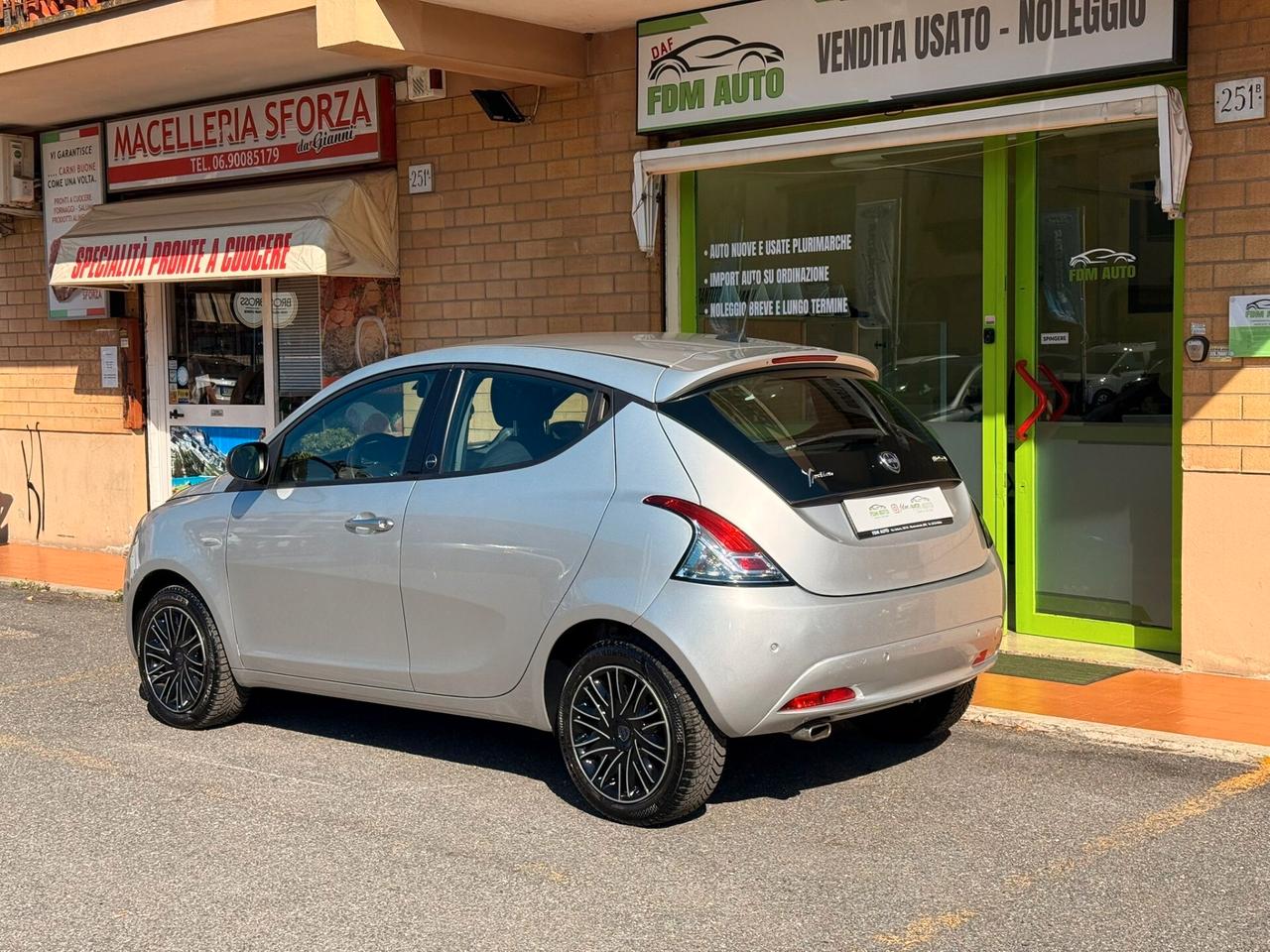 Lancia Ypsilon 1.0 FireFly 5 porte S&S Hybrid Ecochic Gold