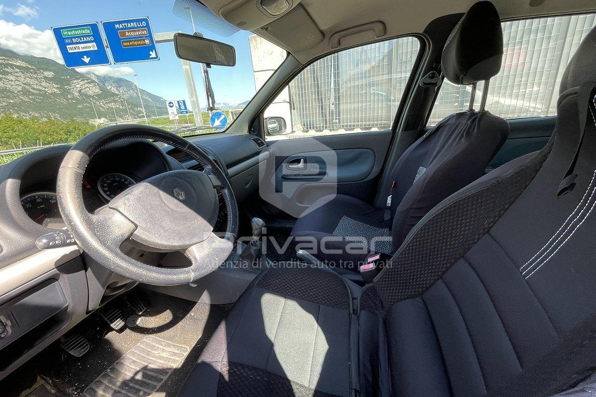 RENAULT Clio 1.2 16V cat 5 porte Luxe Privilège