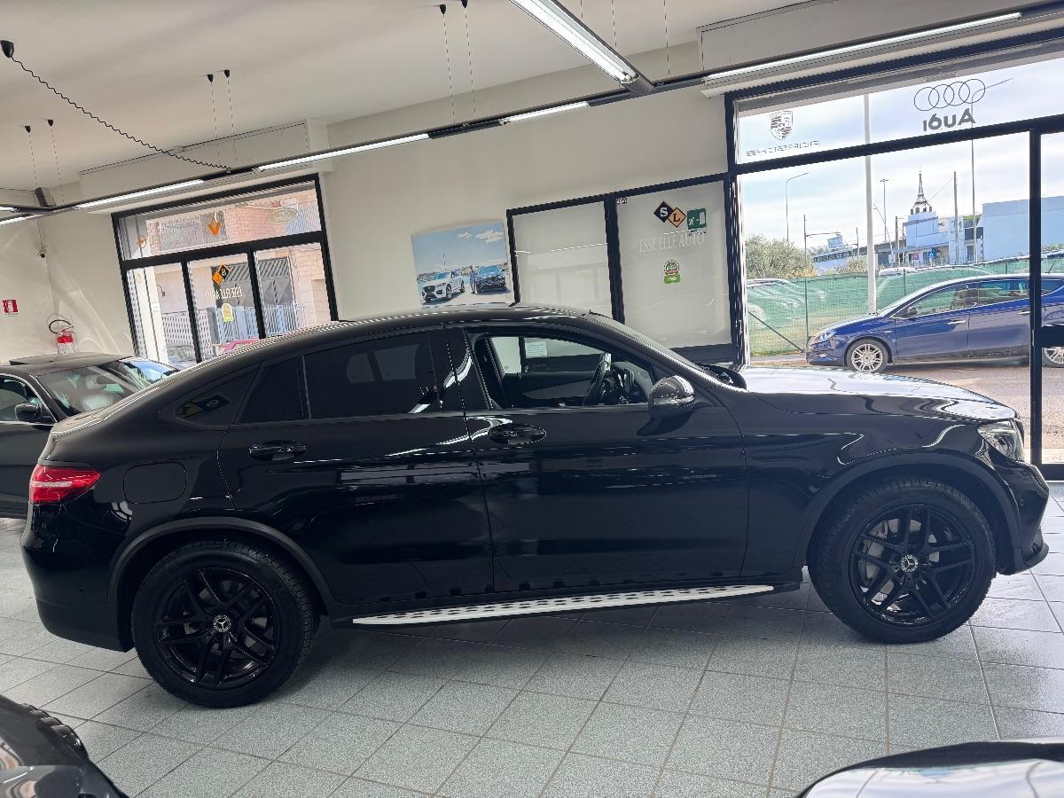 MERCEDES GLC coupé 220 d 4Matic Coupé Premium LED/ RETROCAMERA