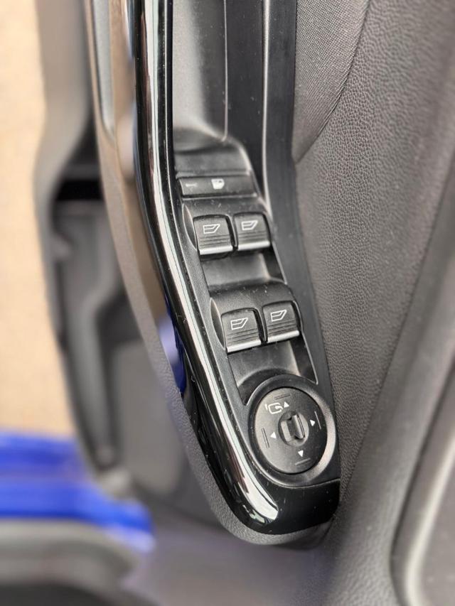 FORD Fiesta Fiesta serie 1.0 ecoboost 100cv OK NEOPATENTATI