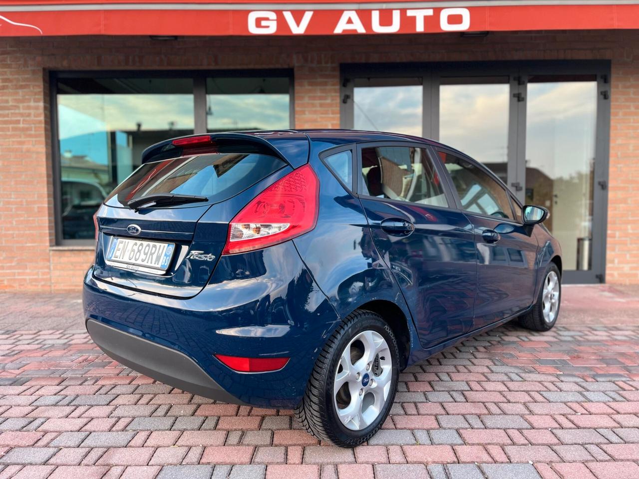 Ford Fiesta 1.4 5 porte GPL Titanium