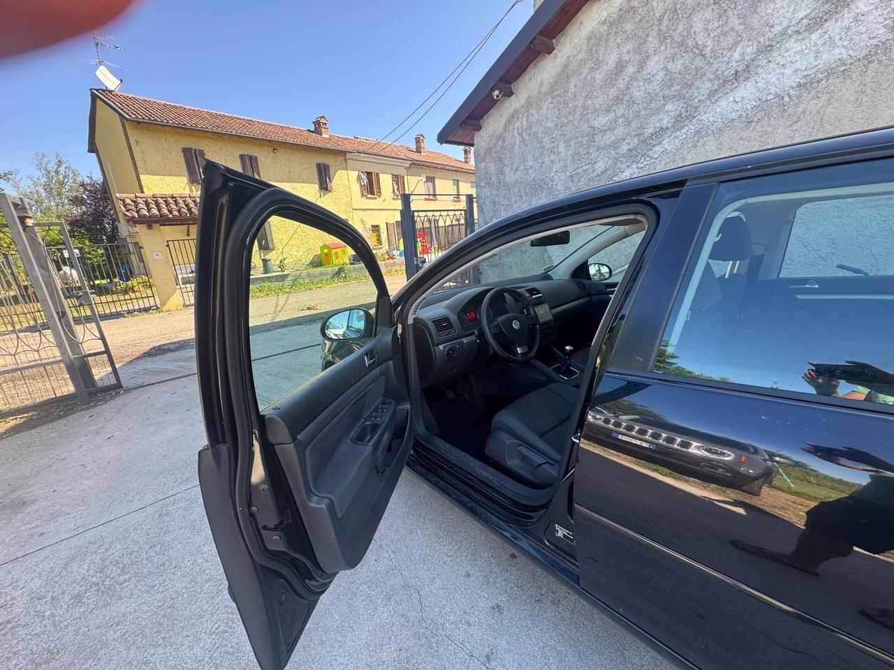 Volkswagen Golf 1.6 16V FSI 5p. Comfortline