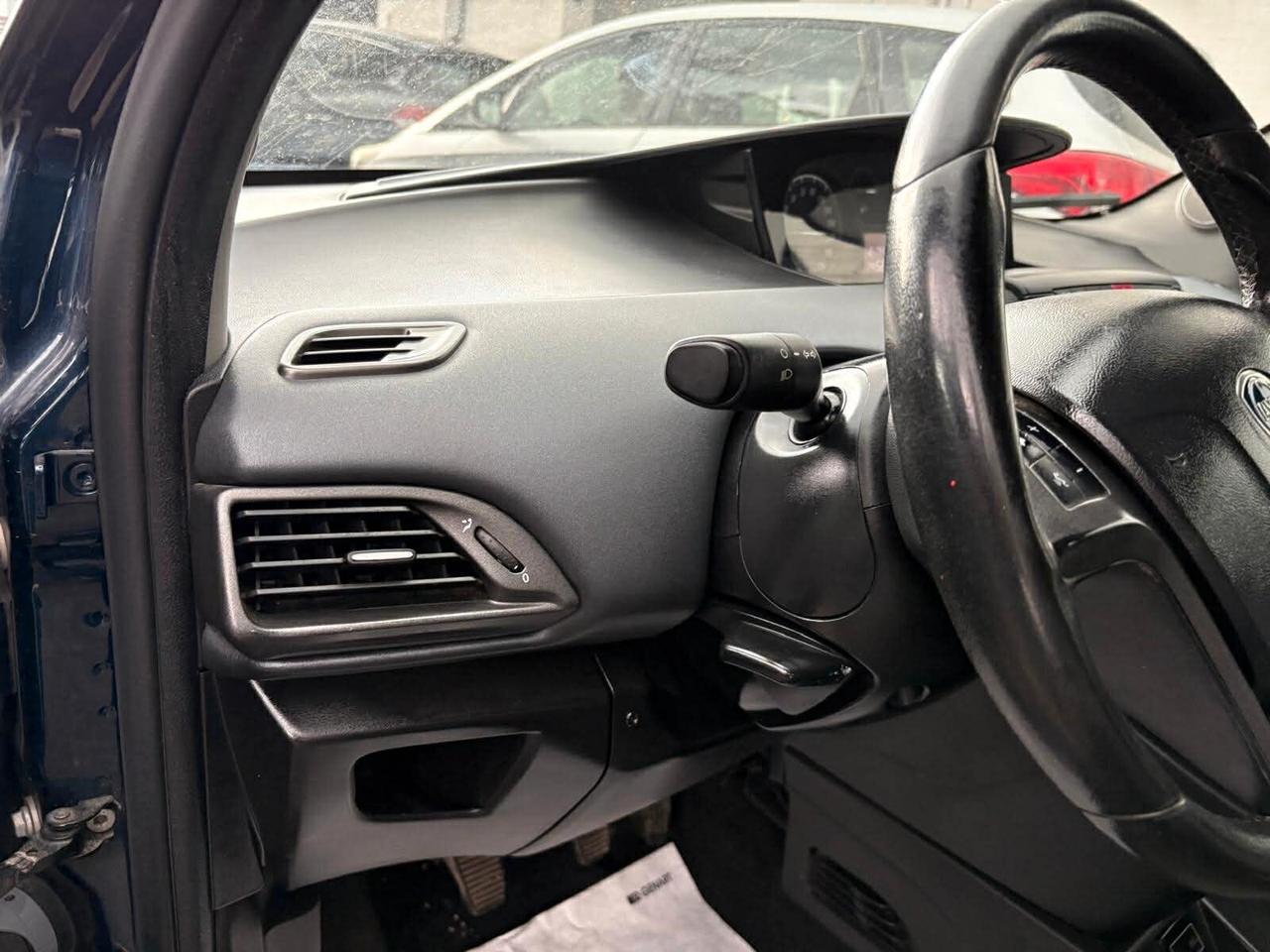 Lancia Ypsilon 1.2 69 CV 5 porte GPL Ecochic Gold