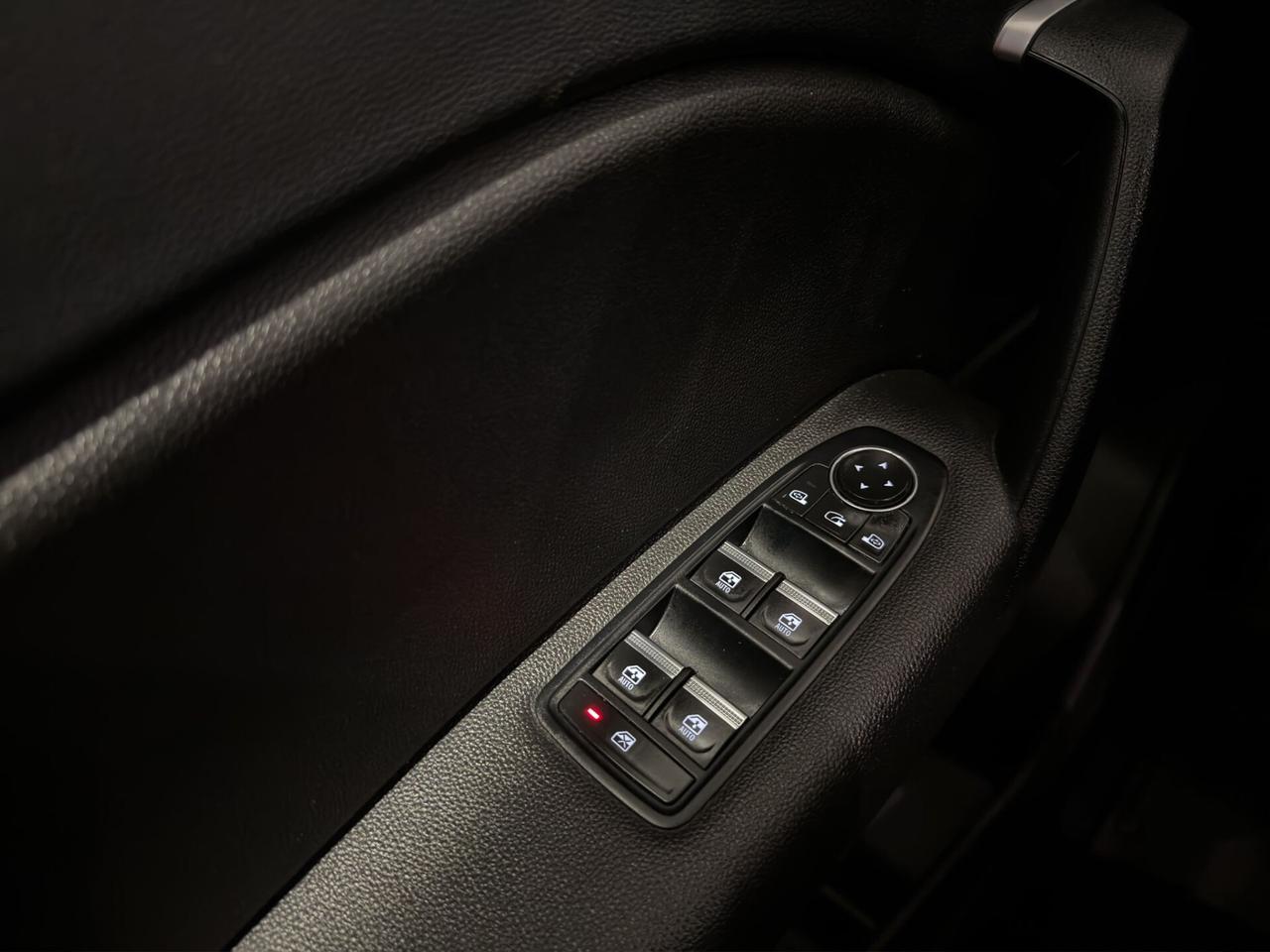 Renault Captur 1.5 blue dci 115cv Intens automatica 2020