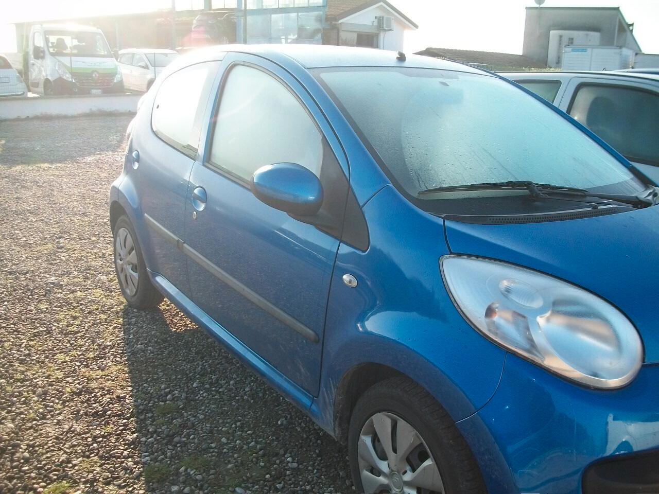 Citroen C1 1.0 5 porte airdream AMIC1 CC 998 BENZINA KM 220200 TALIANDATI EURO 4 GARANZIA UN ANNO