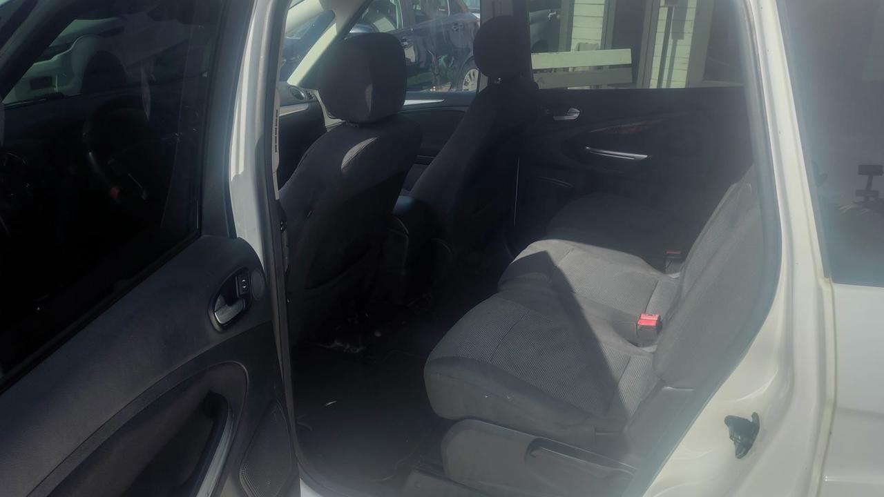 Ford S-Max 2.0 TDCi 140CV Titanium DPF