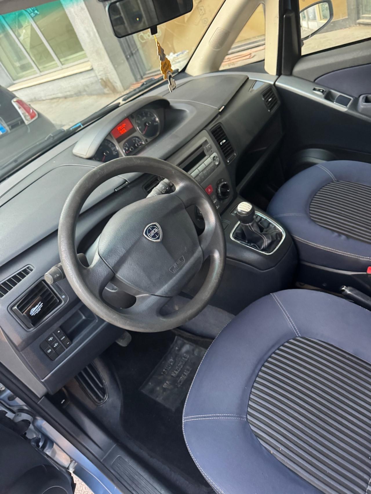 Lancia MUSA 1.3 Multijet 16V 70 CV Argento