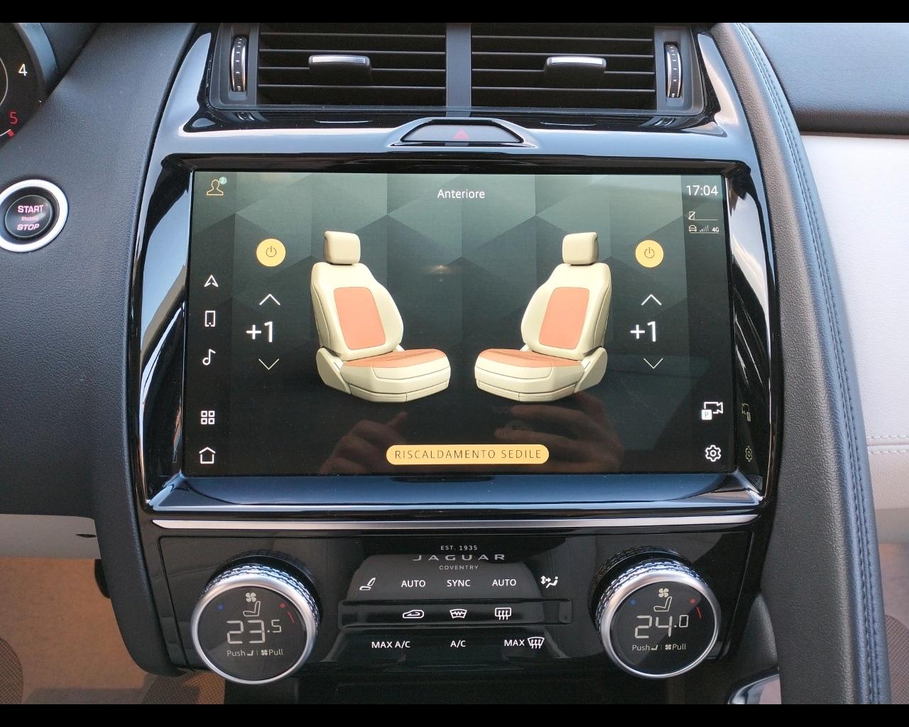 JAGUAR E-Pace (X540) E-Pace 2.0D I4 204 C...