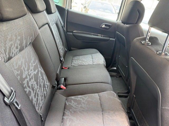 PEUGEOT 3008 1.6 e-HDi 112CV cambio robotizzato Stop&Start Tecn