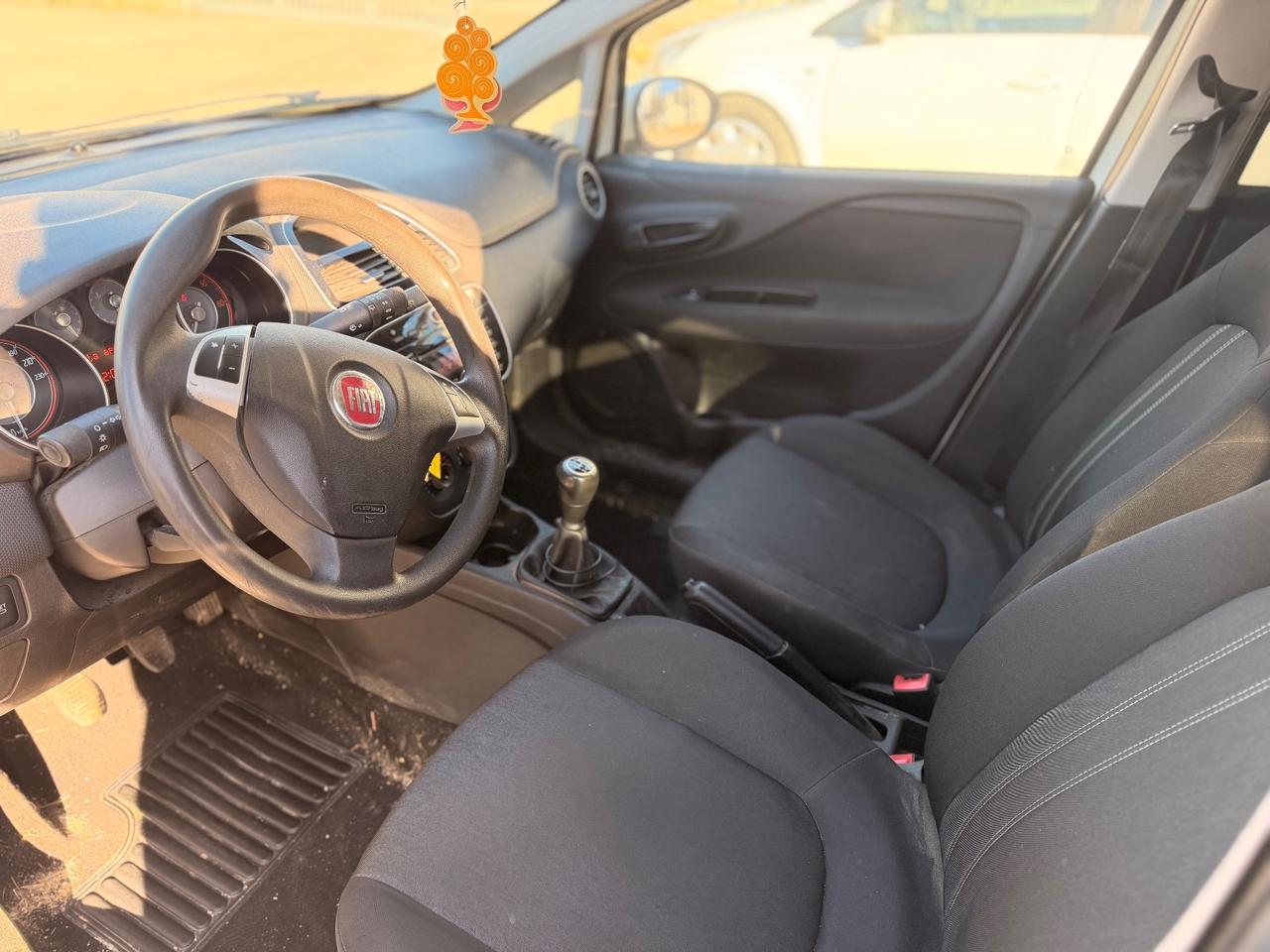 Fiat Punto 1.3 MJT 2014 km156mila neopatentati