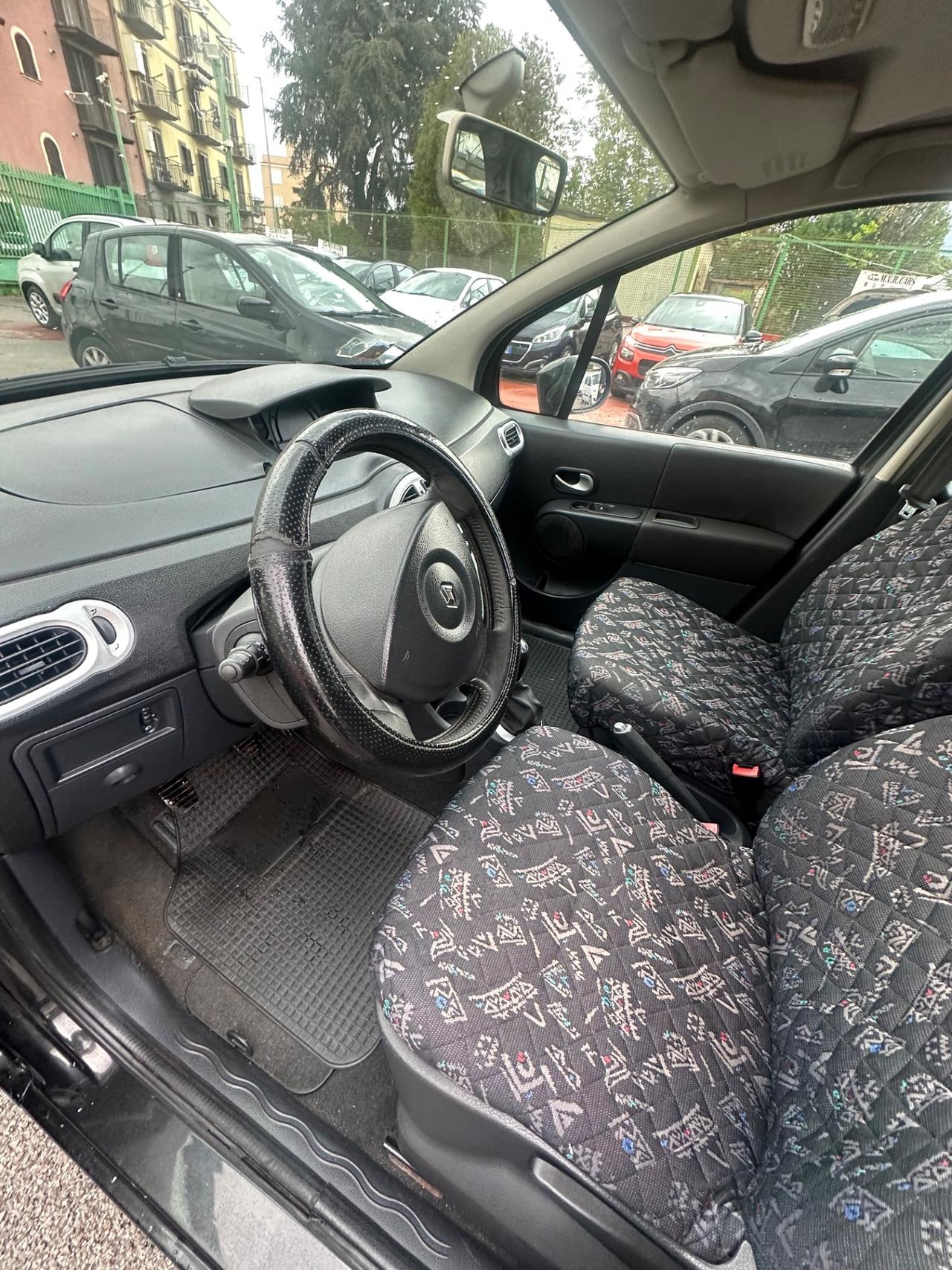Renault Modus Grand 1.2 16V Dynamique