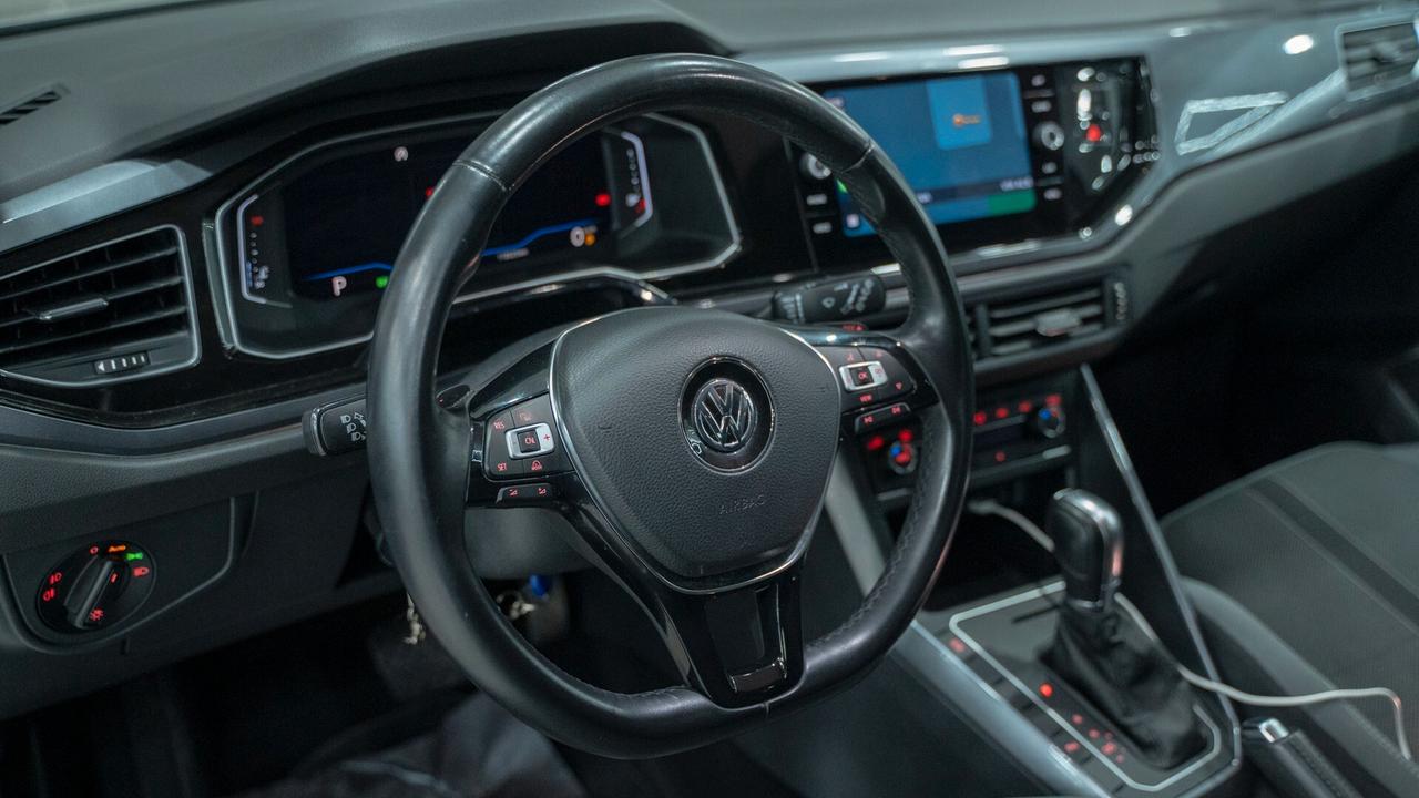 Volkswagen Polo 5P 1.6 TDI 95 CV R LINE AUTO VIRTUAL XENO FULL OPT