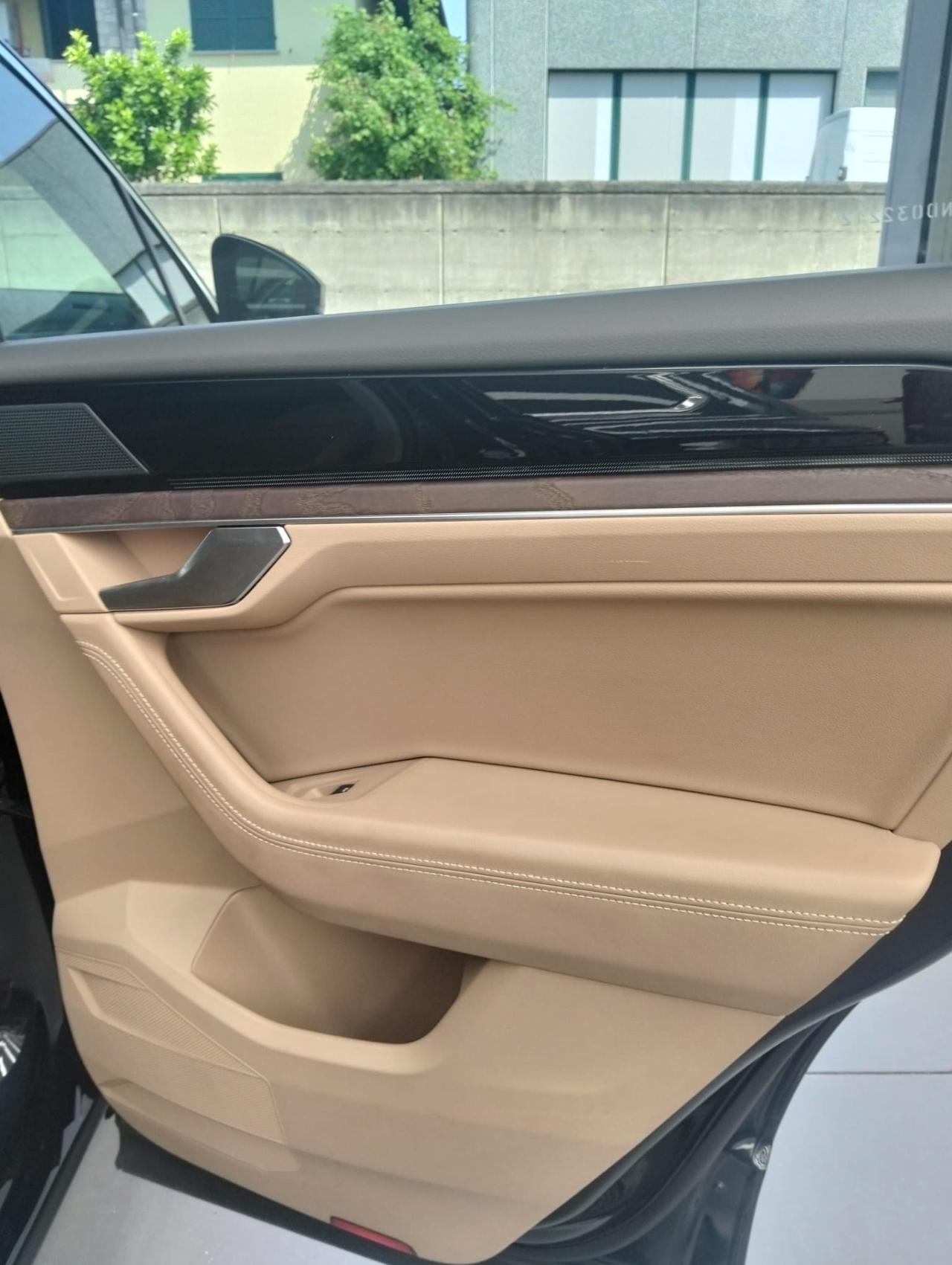 Volkswagen Touareg 3.0 V6 TDI SCR Atmosphere