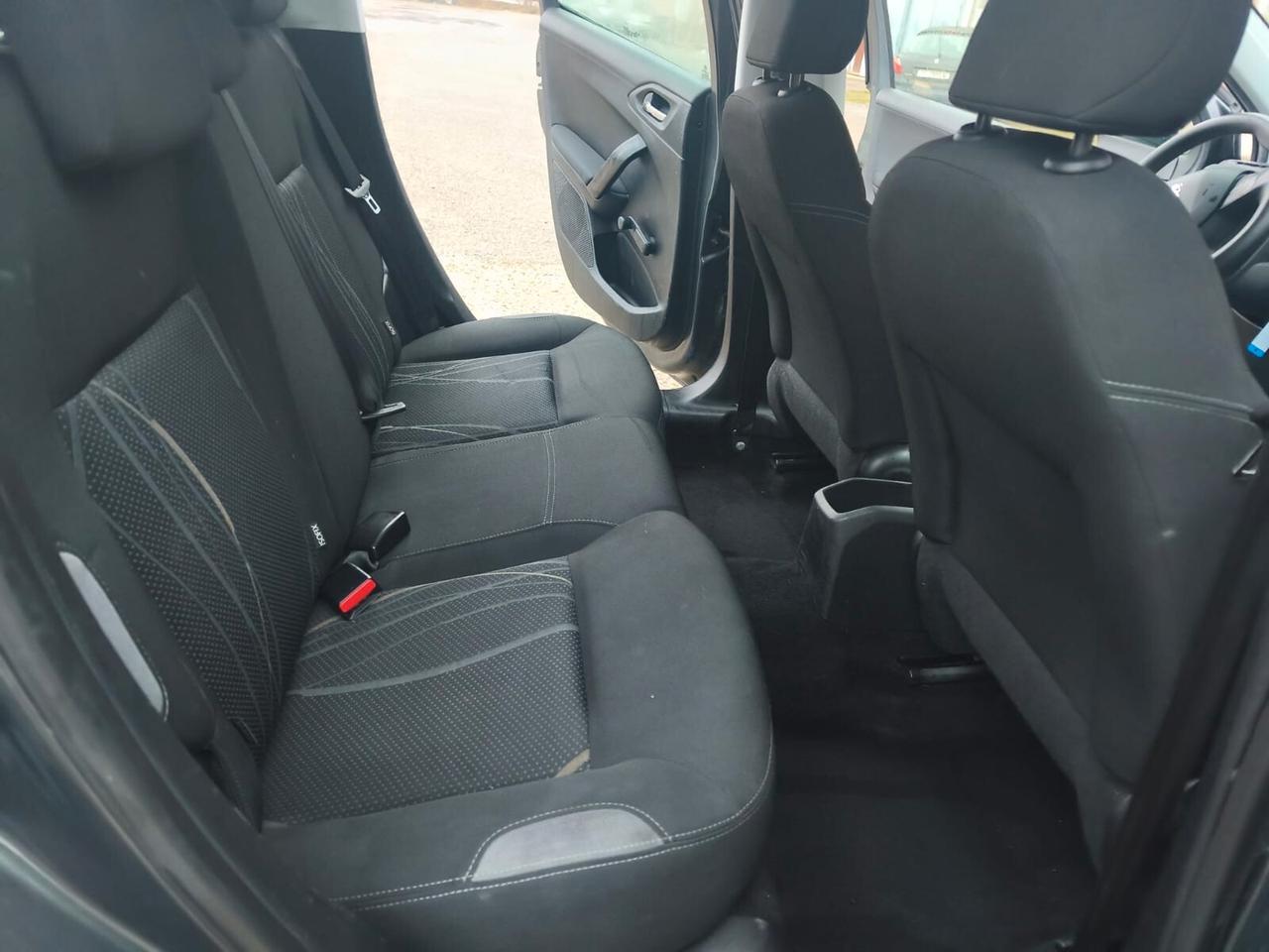 Peugeot 208 2013--1.0 Benzina Neopatentati