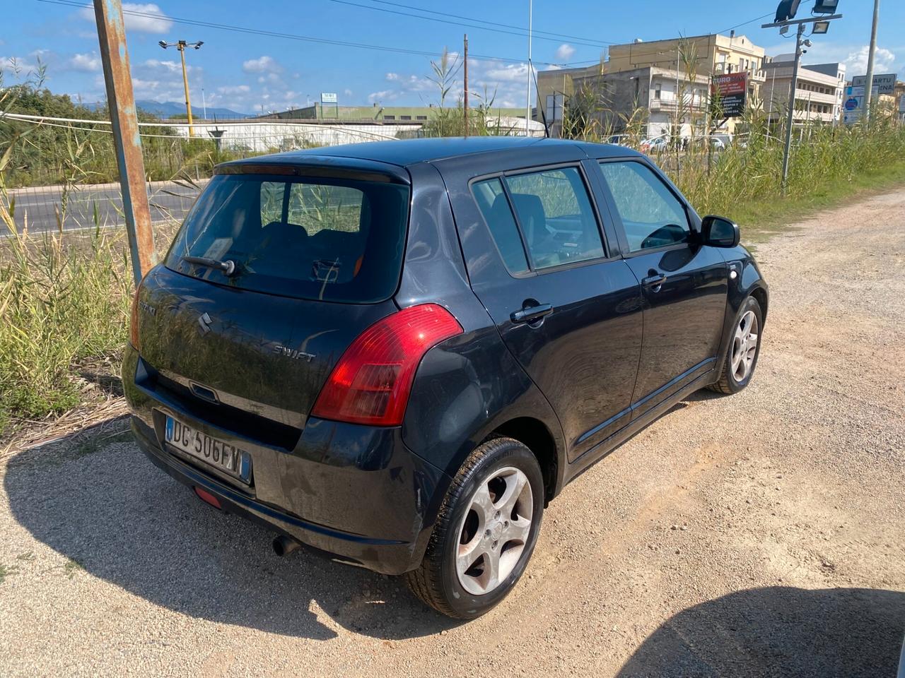 SUZUKI SWIFT 1.3 ANNO 2007 5 PORTE