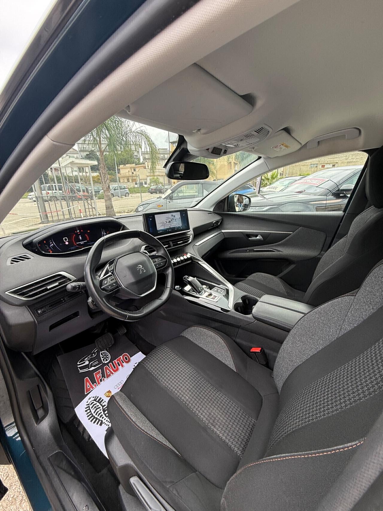 Peugeot 3008 BlueHDi 130 S&S EAT8 Allure