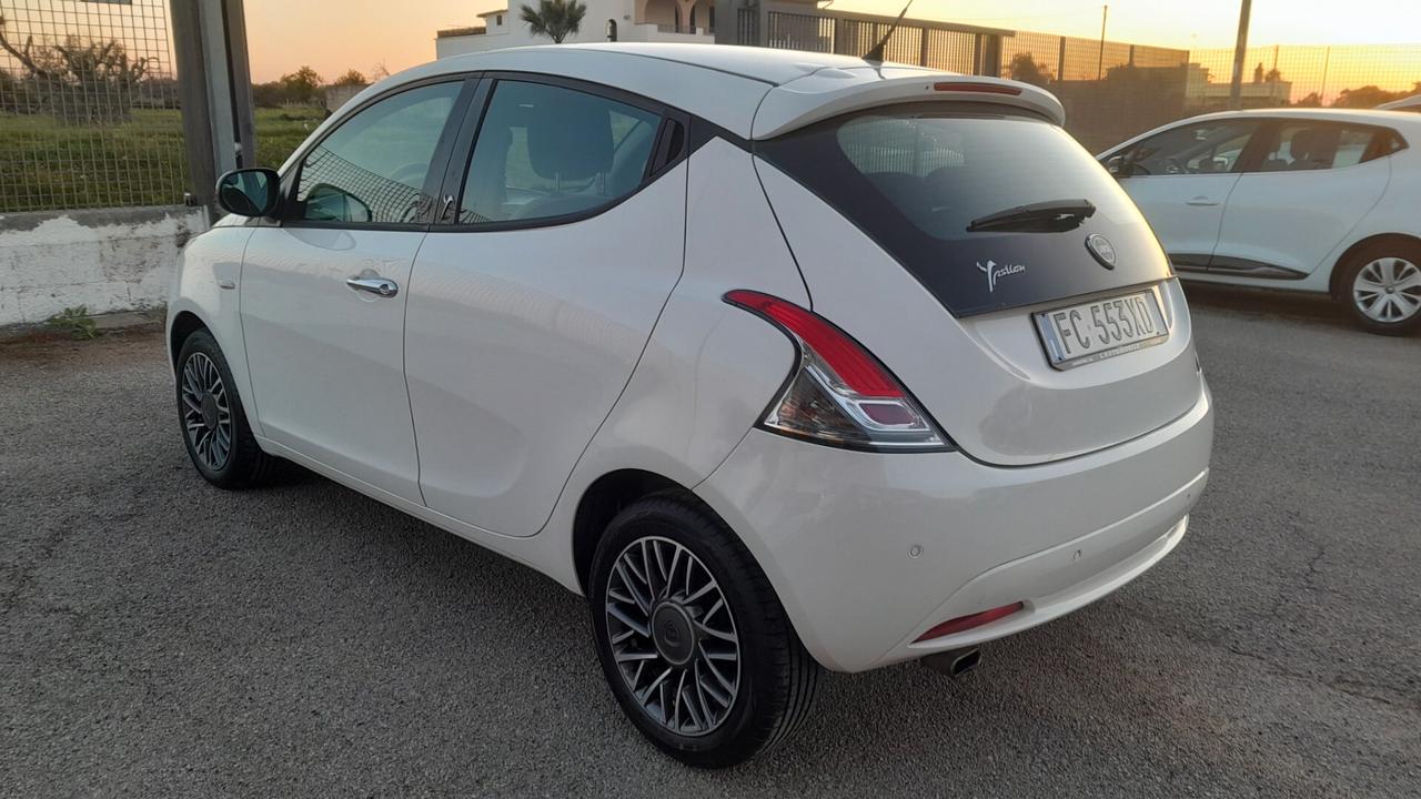 Lancia Ypsilon 1.2 69 CV 5 porte Platinum