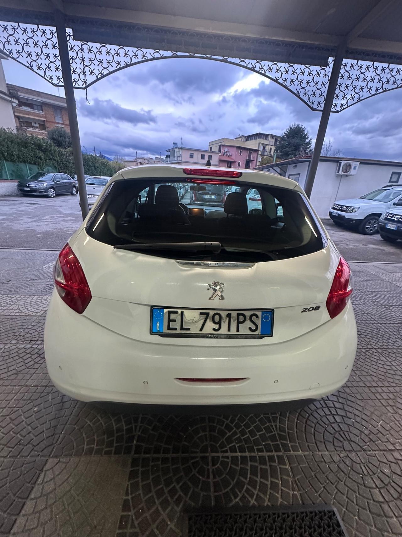 Peugeot 208 1.4 HDi 68 CV 3 porte Access