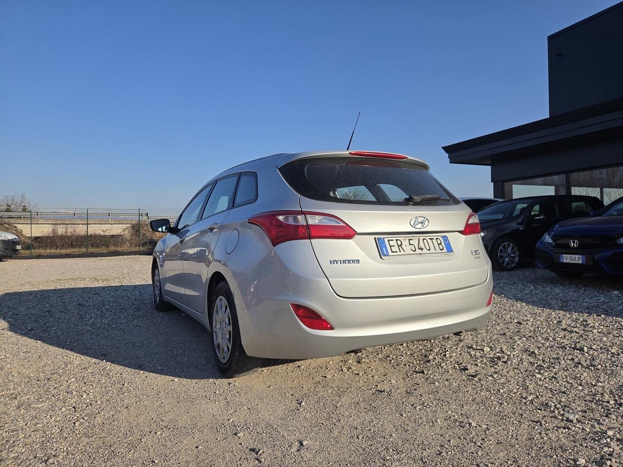 HYUNDAI I30 1.6DIESEL 81KW DEL 2013