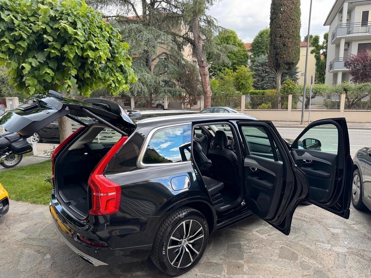 VOLVO XC90 B5 (d) AWD Geartronic 7 posti R-DESING