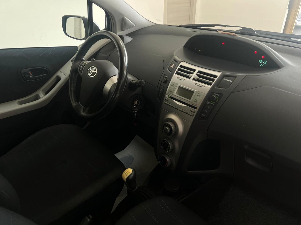 Toyota Yaris 1.3 5 porte