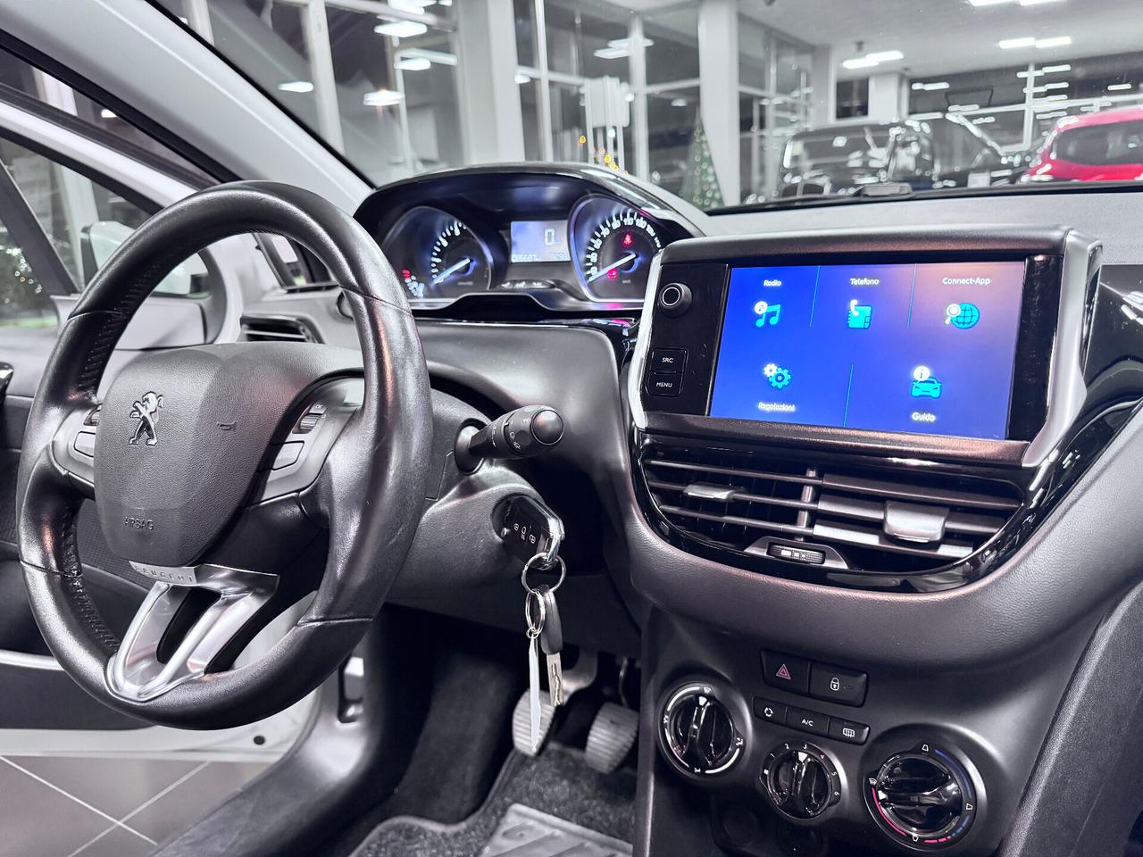 Peugeot 208 PureTech 82 3 porte Allure