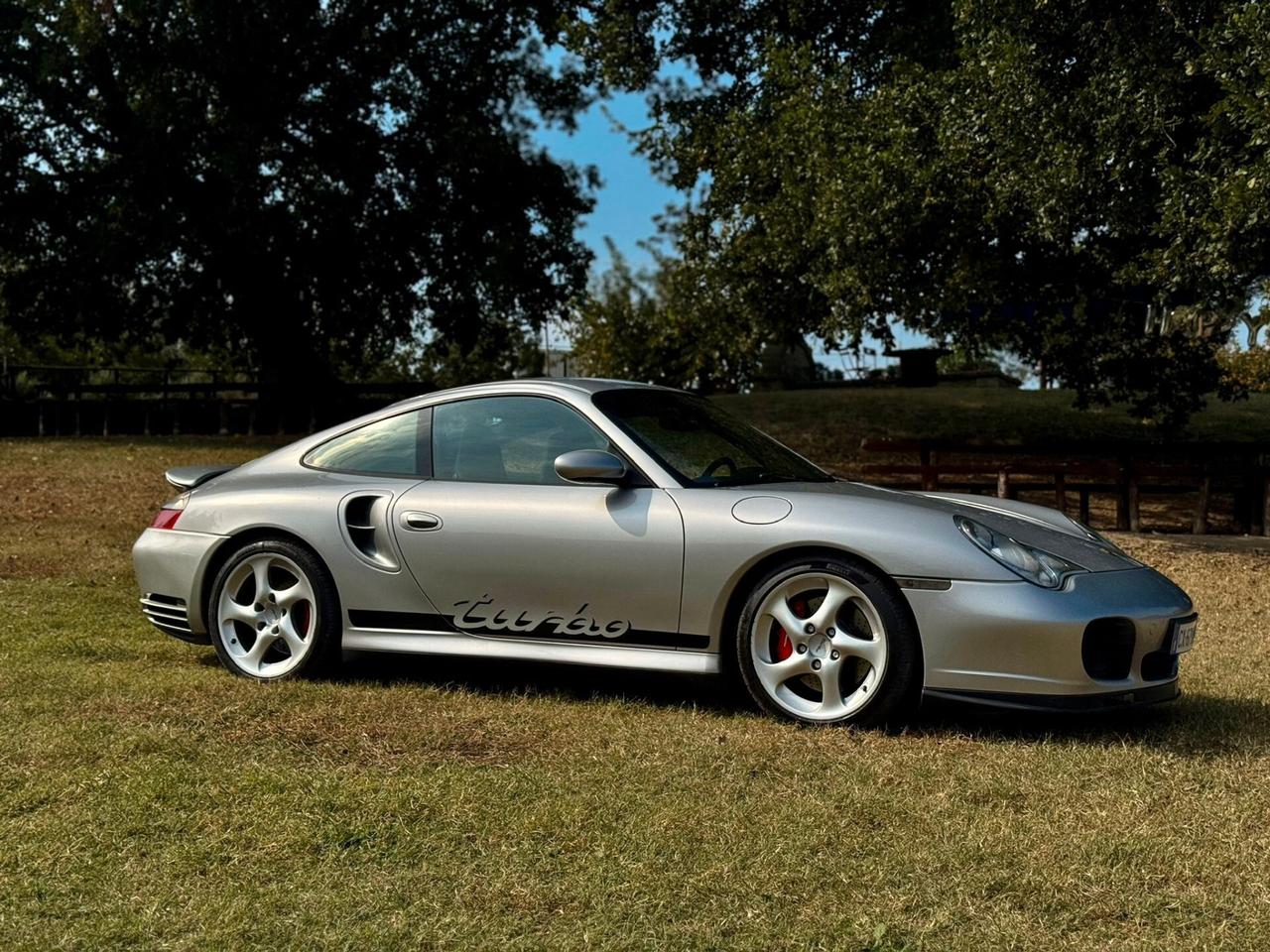 Porsche 911 Turbo cat Coupé