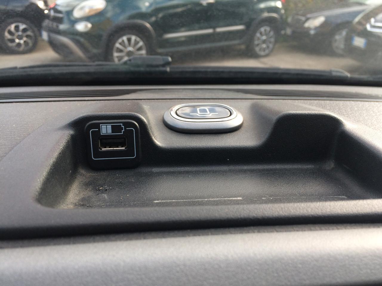 2017 Fiat Panda 1.2 Lounge tagliandata con garanzia !