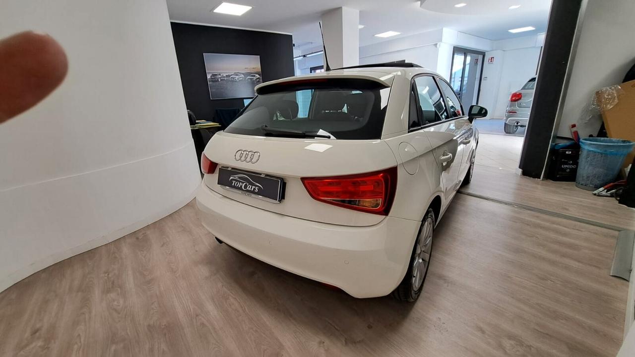 Audi A1 1.6 TDI 90CV con TETTO