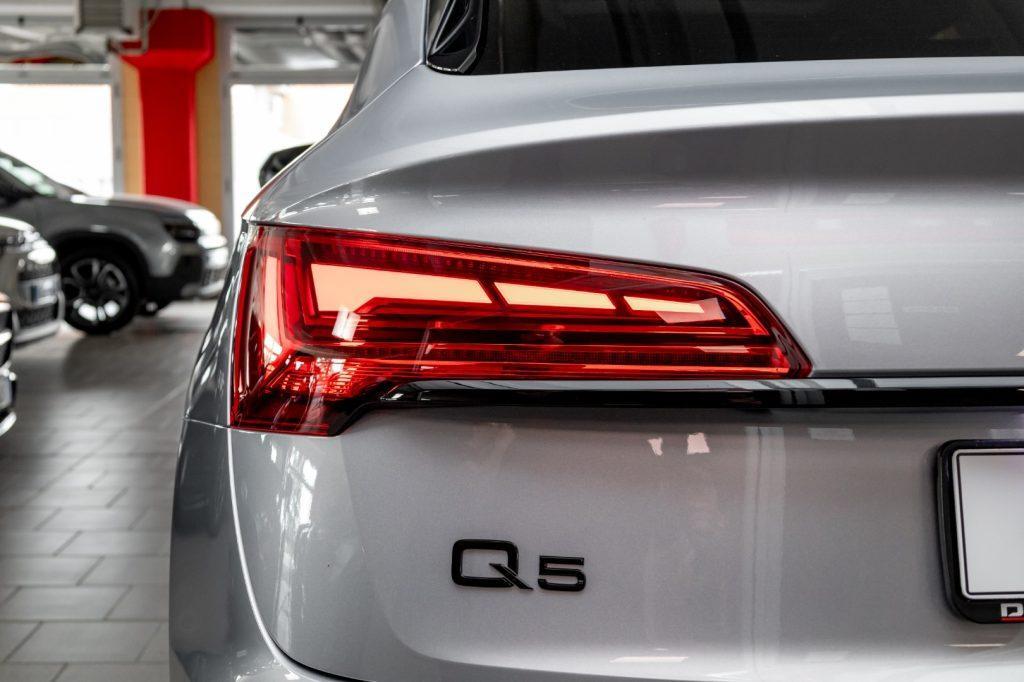 AUDI Q5 SPB 50 TFSI e quattro S tronic Identity Black