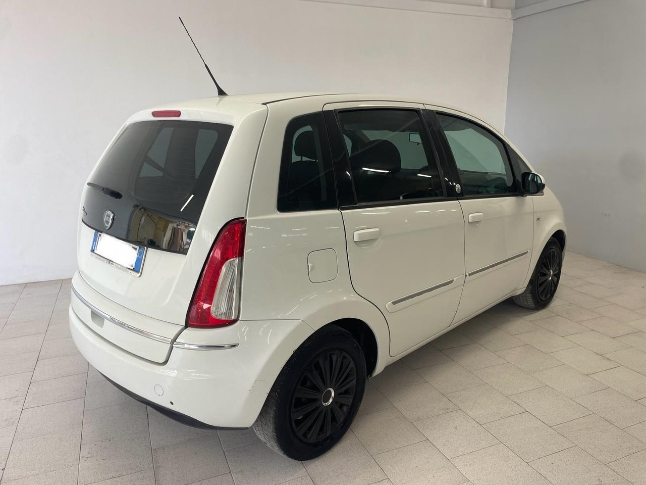 Lancia MUSA 1.4 Diva Ecochic GPL Di serie